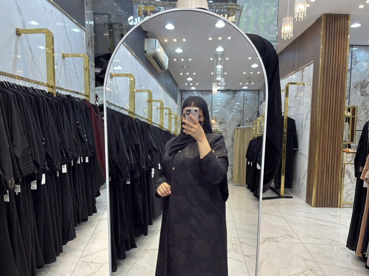 عباية الكلاسيكية بنقوش فاخرة