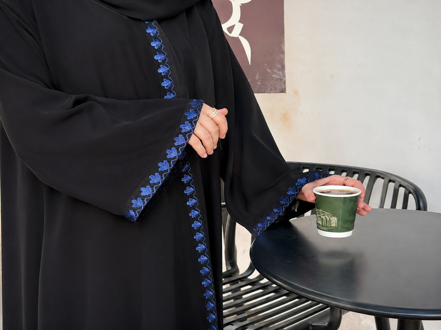 عباية الازرق الملكي